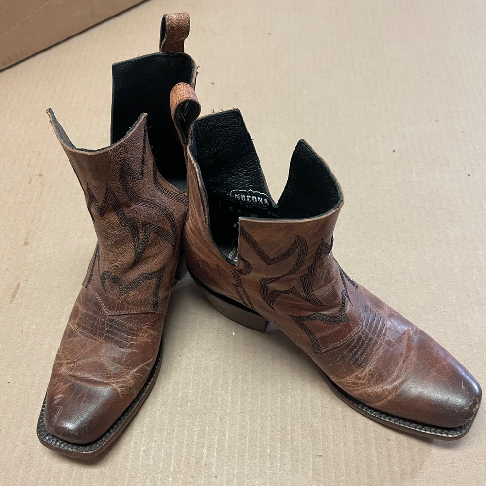 Nocona Womens Sz 5B Terrain Cowgirl Distressed Ankle Boot Square Toe Embroidered